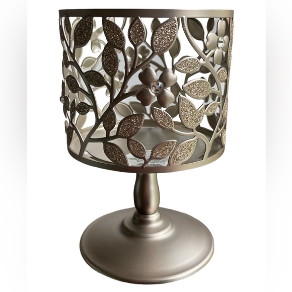 Bath & Body Works Accents Bath Body Works Dogwood Flower Pedestal